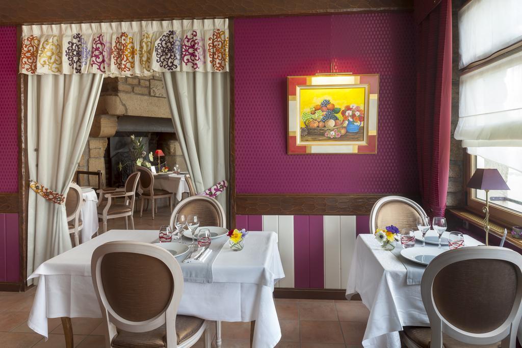 Au Relais Du Porhoet Guilliers Екстер'єр фото